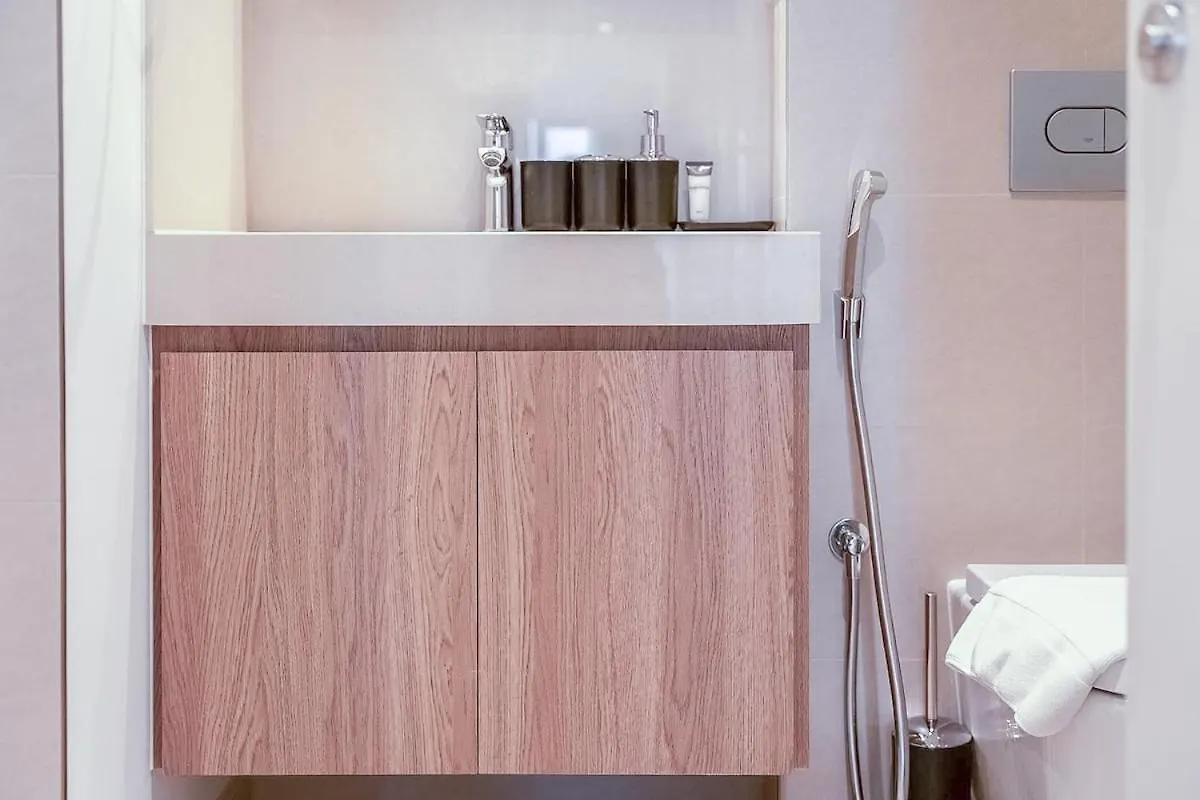 Apartment Luxurious 4-Bedrooms Near Burj Khalifa And Dubai Mall In Downtown! United Arab Emirates