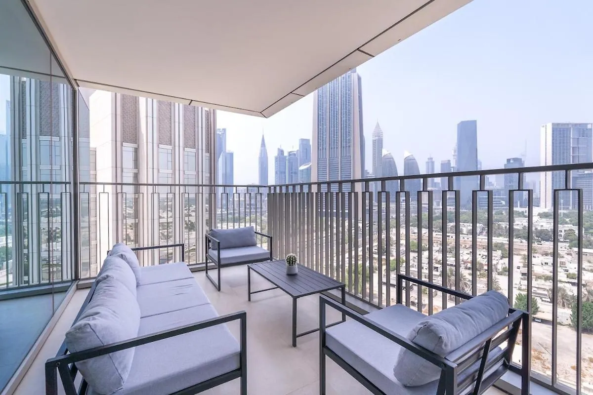 Luxurious 4-Bedrooms Near Burj Khalifa And Dubai Mall In Downtown! Apartment