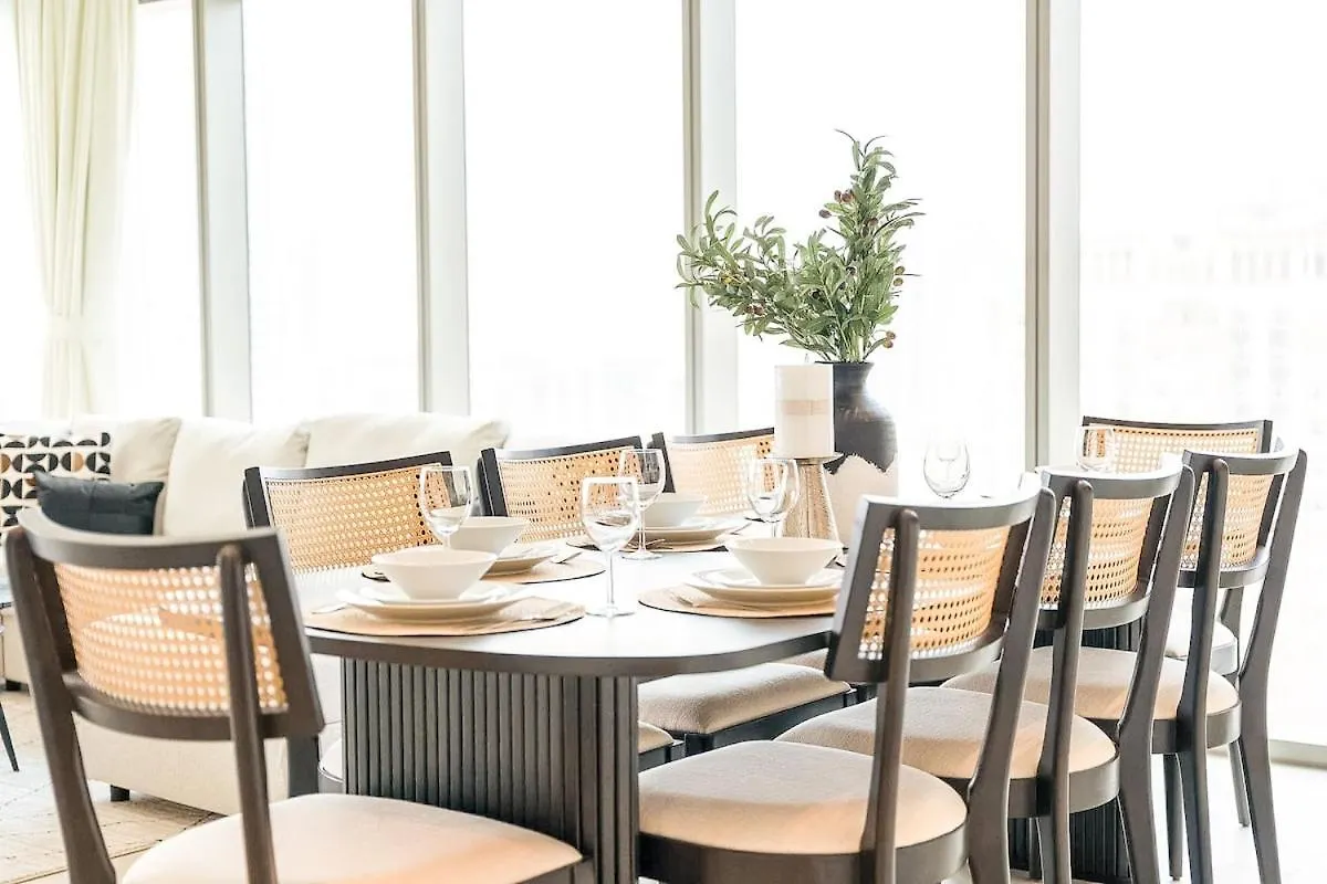 Apartment Luxurious 4-Bedrooms Near Burj Khalifa And Dubai Mall In Downtown!