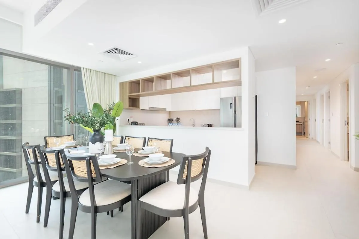 Luxurious 4-Bedrooms Near Burj Khalifa And Dubai Mall In Downtown! United Arab Emirates